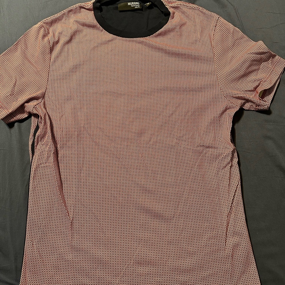 Murano slim fit, liquid luxury tee shirt. Medium